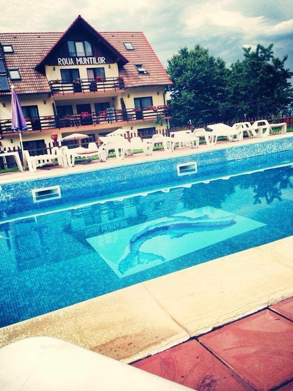 Pensiunea Roua Muntilor Sâmbăta de Sus Exterior foto