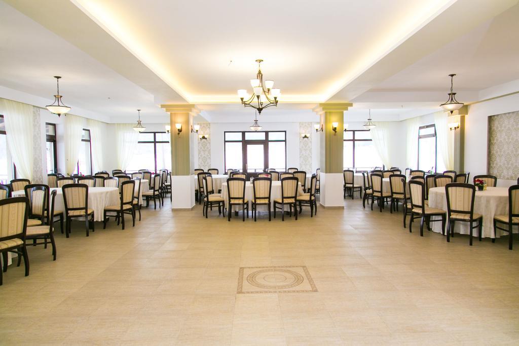 Pensiunea Roua Muntilor Sâmbăta de Sus Exterior foto
