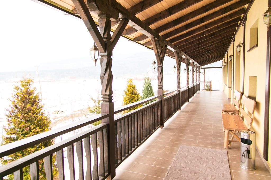 Pensiunea Roua Muntilor Sâmbăta de Sus Exterior foto