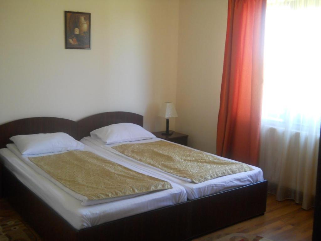 Pensiunea Roua Muntilor Sâmbăta de Sus Quarto foto