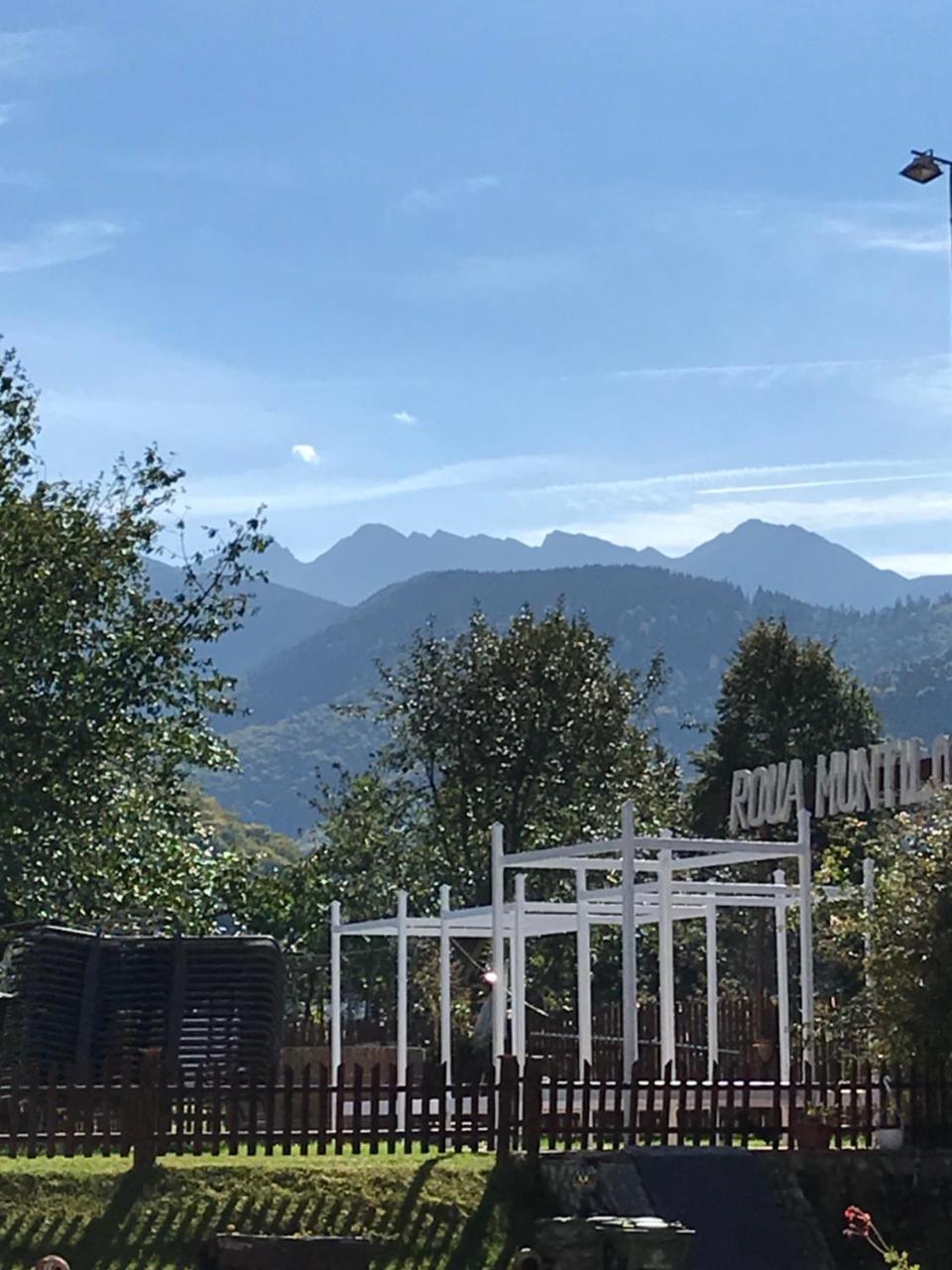 Pensiunea Roua Muntilor Sâmbăta de Sus Exterior foto